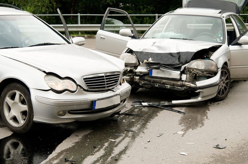 Steps to Take After a Minor Car Accident - Weaver & Associates